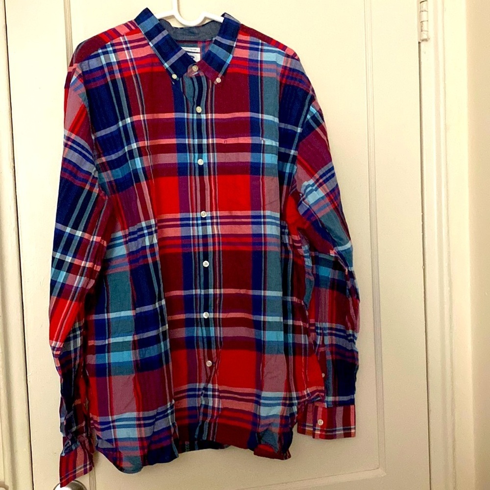 Old navy slim fit button down  size: 3XL